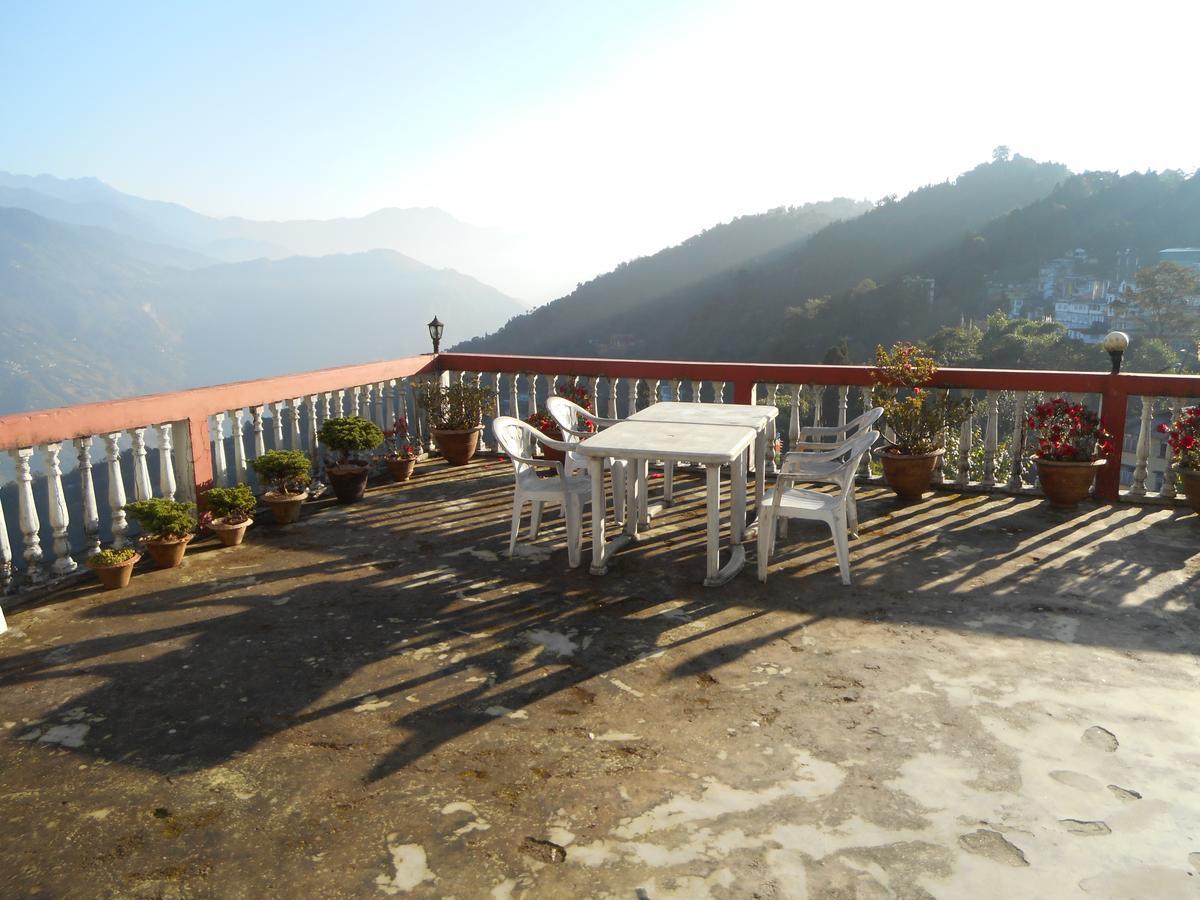 Hotel View Point Pelling Exterior photo